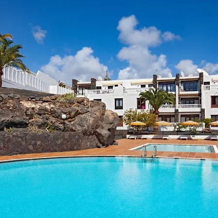 Caleton Blanco, *